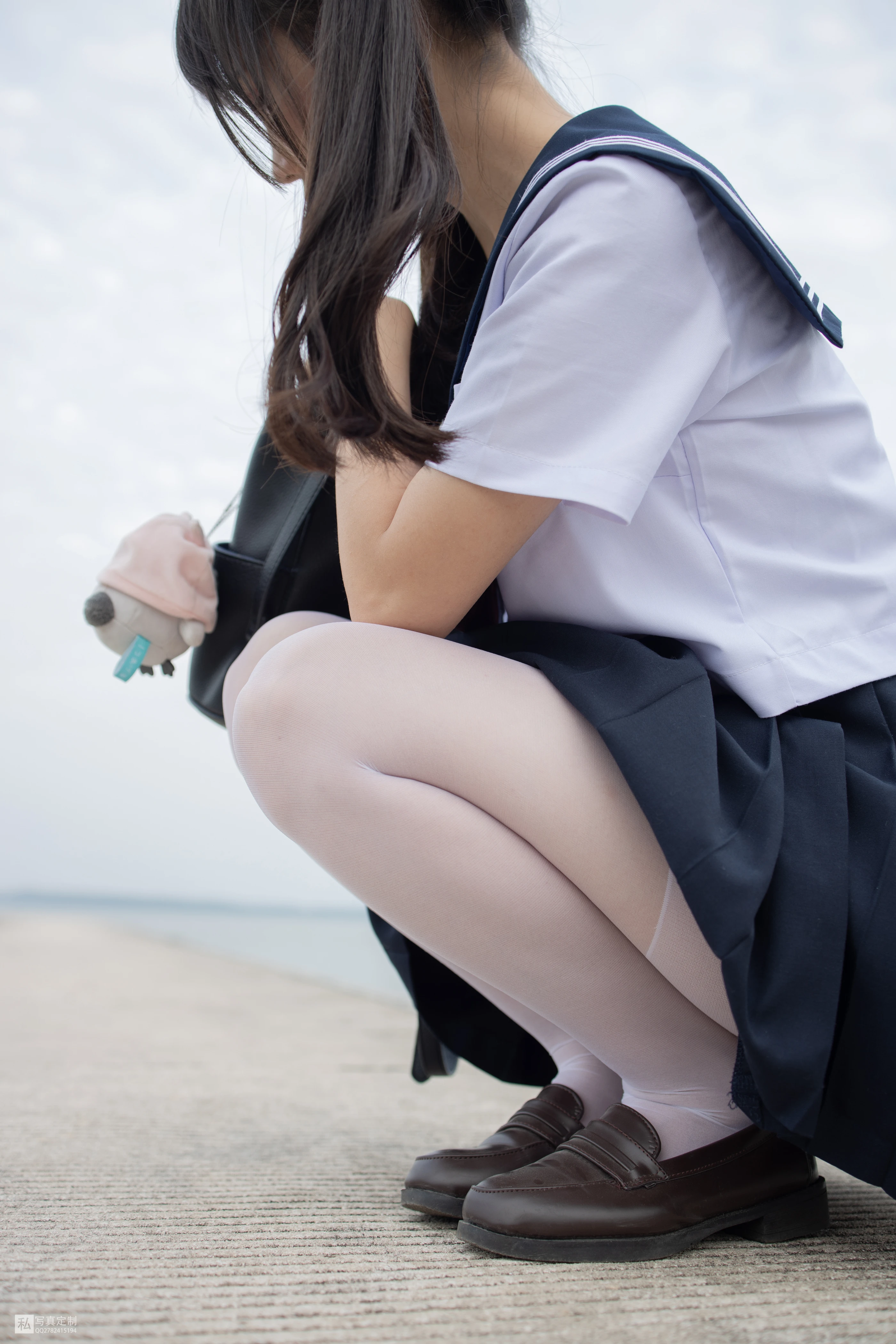 森萝财团 JKFUN-028 抑郁湖边与绝望天台 15D白丝 默陌 [58P 2V]插图1